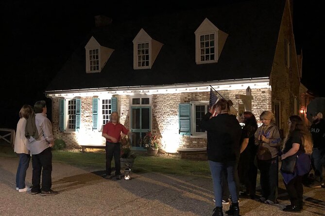 The Original Ghosts of Williamsburg Tour - The Atmosphere and Setting at Night