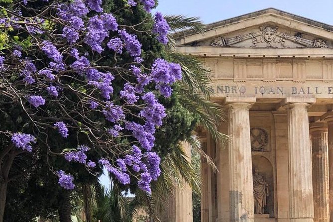 The Original Valletta Walking Tour - The Heart of Valletta: St. George Square and the Grand Masters Palace