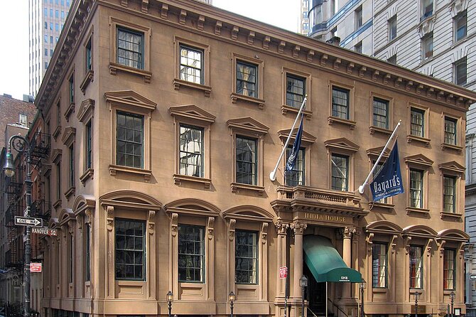 The Outlaws Who Built NYC Walking Tour - Key Points