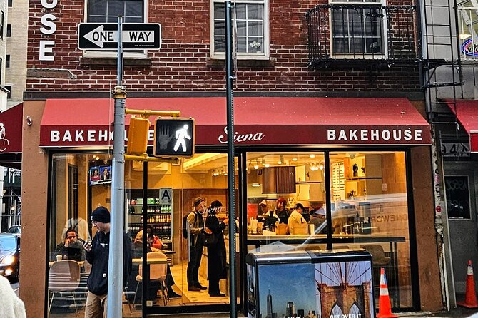 The Outlaws Who Built NYC Walking Tour - Trinity Church Wall Street and the Fight for Press Freedom