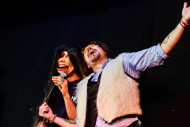 The Outta Control Magic Comedy Dinner Show in Orlando - Parking and Accessibility Considerations