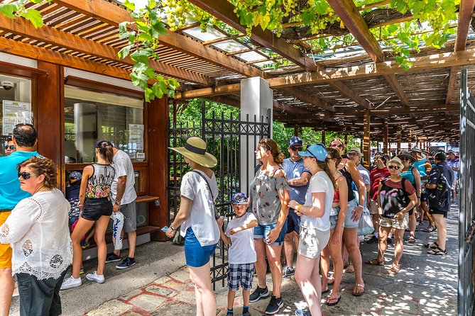 The Palace of Knossos with Skip-the-Line Ticket - Frequently Asked Questions