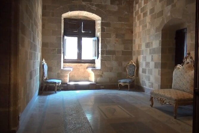 The Palace of the Grand Master. Self-guided Audio Tour - Discovering the Room with the Nine Muses