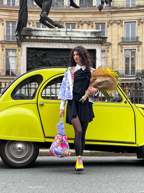 The Paris "Rive Gauche" tour in a vintage Citroën 2CV - Practical Details: Group Size, Duration, and Accessibility