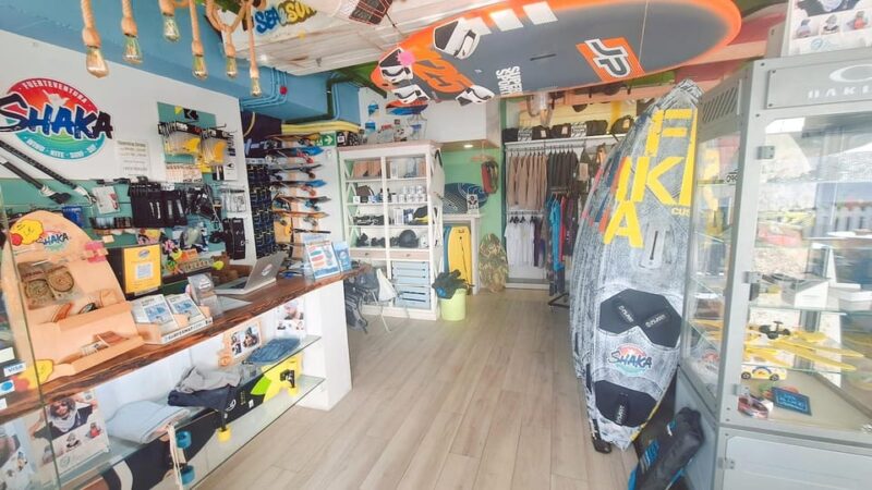 The perfect windsurfing trip: rent top equipment with RENT&GO in Fuerteventura! - Frequently Asked Questions