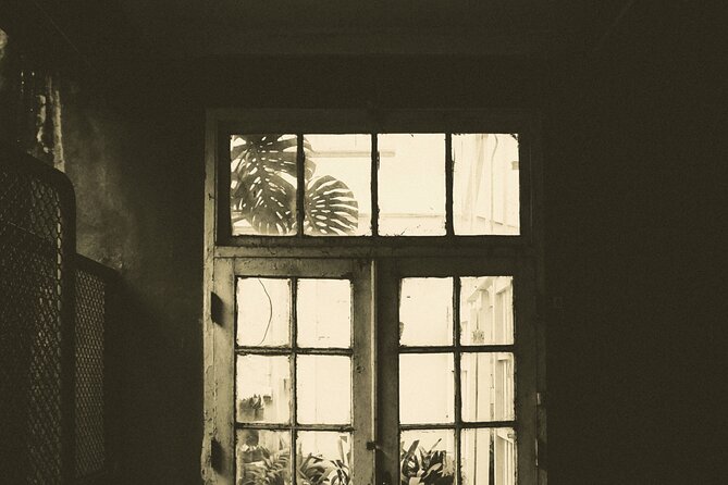 The Phantoms of the Strand Tour - The Island ETC at the Strand Theater’s Haunted Spirits