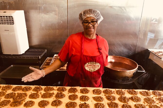 The Premier New Orleans Food Walking Tour - The Guides Role in Enriching the Experience