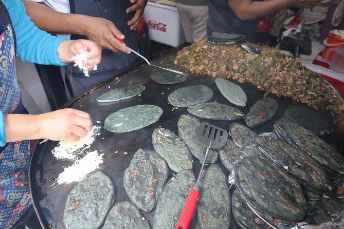 THE REAL CDMX: Secrets and Highlights - Discovering the Revolution Monument and Hidden Corners