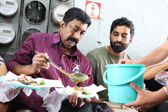 THE REAL CDMX: Secrets and Highlights - Sampling Pulque and Local Drinks at a Non-Guidebook Bar