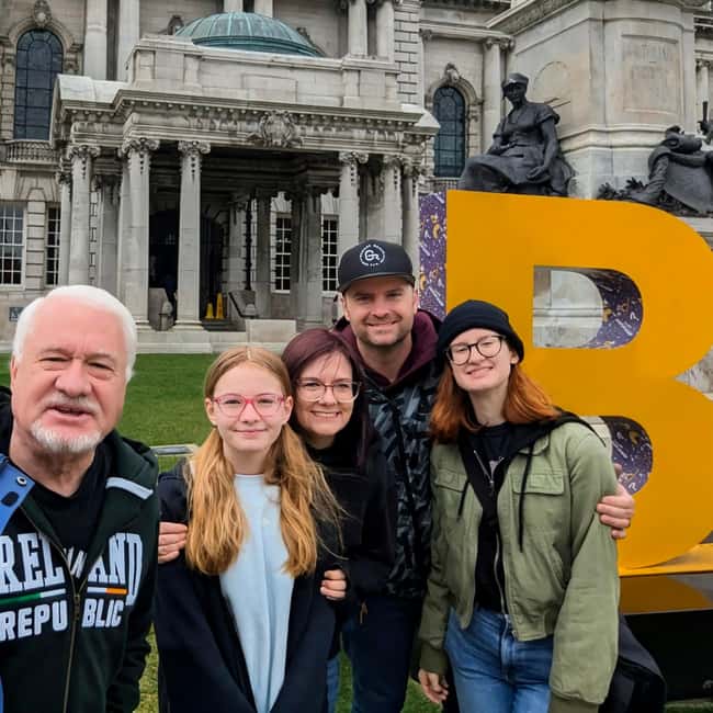 The Real Story of Belfast: walking tour with a local guide - Starting Point at Belfast City Hall or City Hall