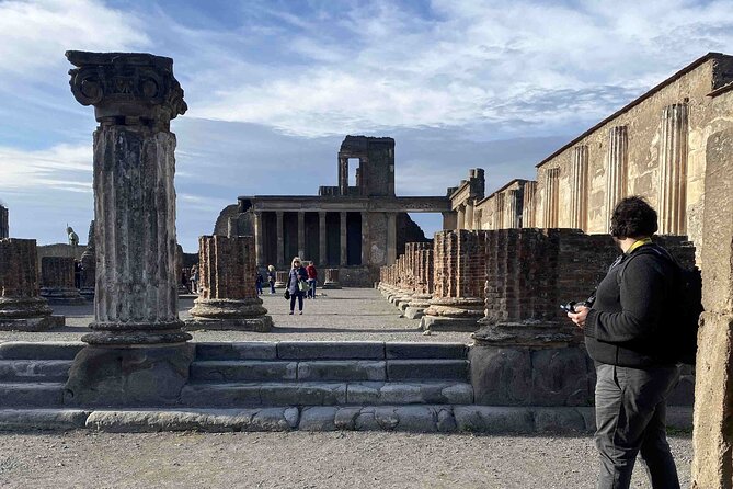 The Rise, Fall, and Rediscovery of Pompeii: A Self-Guided Tour - The House of the Vettii: Freed Slaves and Artistic Frescoes
