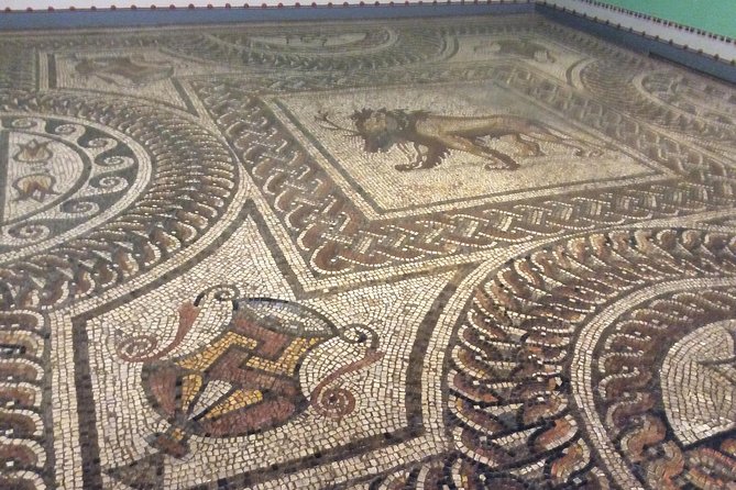 The Roman City of St Albans Private Tour - Exploring the Roman Walls and Mosaic Floors