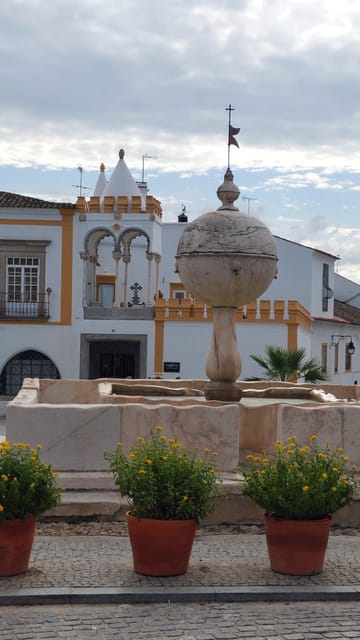 The Roman Tour & Wine tasting. - Exploring Old Taverns and Bohemian Spaces