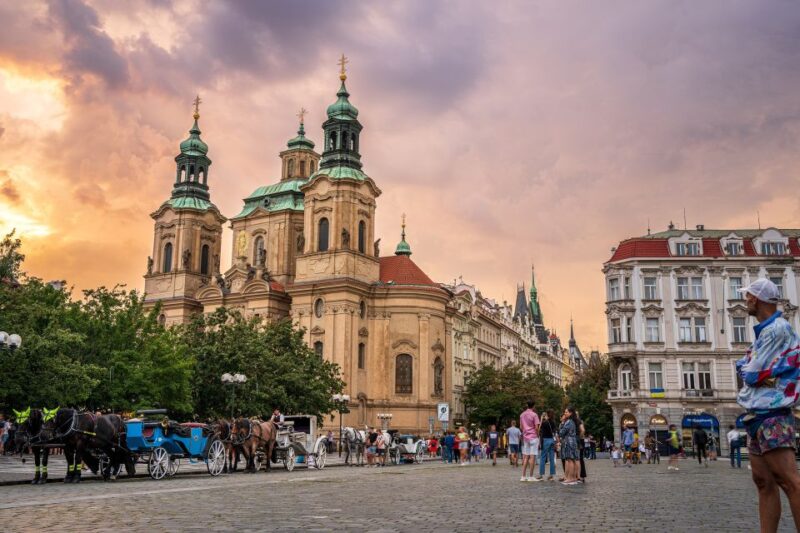 The Royal road, walking tour in french - Discover the Oldest Districts of Prague on the Royal Road Walk