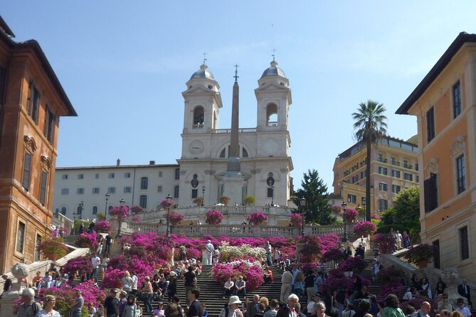The secret lives of artists - Visiting the Fontana di Trevi and the Ancient Roman Ruins
