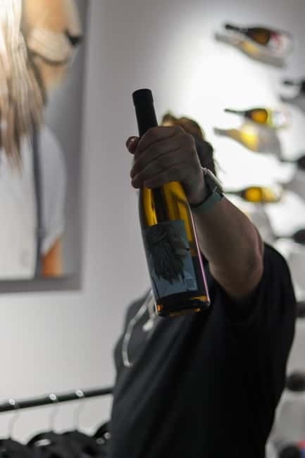 The Sensory Wine & Art Experience - The Wines: Red Douro and Alvarinho