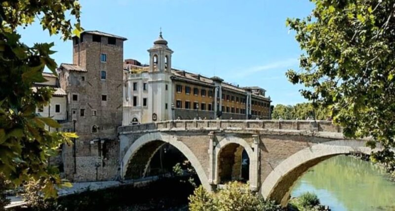 The Shadows of Rome: Between Legends and Spirits - Explore Rome’s Haunted Legends in Just 2 Hours