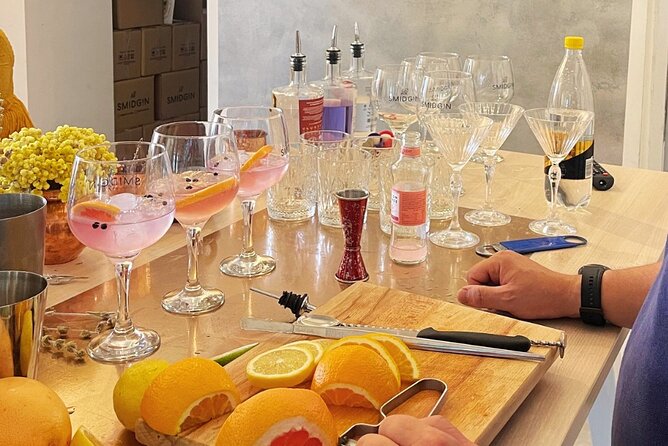 The Smidgin Experience - A Unique Gin & Cocktail Tasting Tour! - Why the Smidgin Tour Stands Out in Skopje