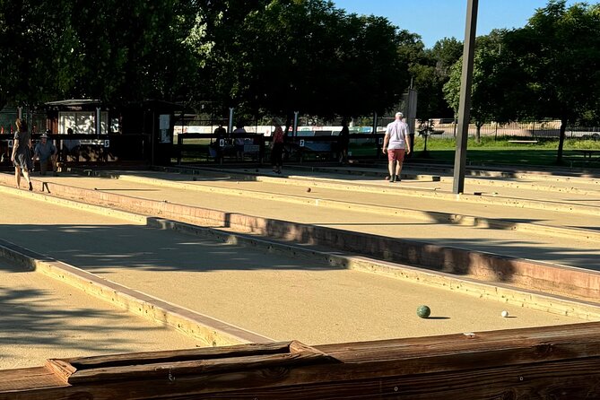 The Social Game - Meeting Point and Accessibility in St. Helena