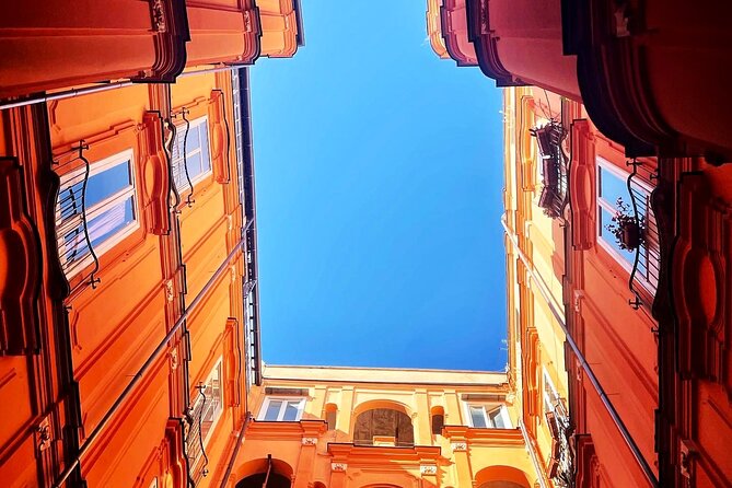 The soul and taste of Naples - Exploring the Historic Center: S. Chiara and Baroque Wonders
