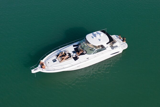 The SOUTH BEACH Sundancer Rental - Miamis Best Water Experience with a Custom Route