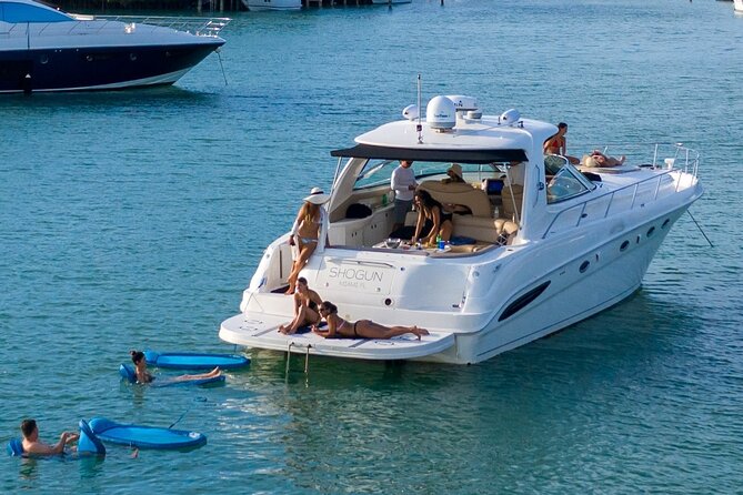 The SOUTH BEACH Sundancer Rental - Miami Boat Day with the SOUTH BEACH Sundancer Rental