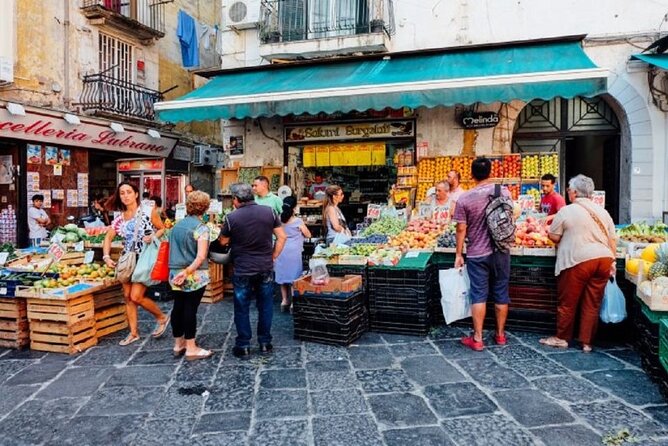 The Spanish Quarters, Street Art and Local Market Tour in Naples - Stories of Local Folklore and Neighborhood Traditions