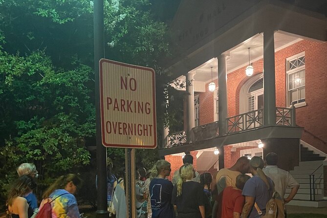 The Spirit Ghost Walking Tour - Enjoy Drinks While Hearing Haunted Tales