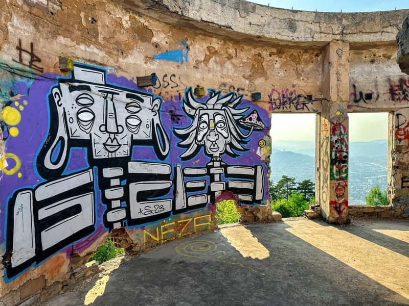 The spirit of the Winter Olympics | Hike along the bobsleigh track - Logistics of the Tour: From Meeting Point to Return