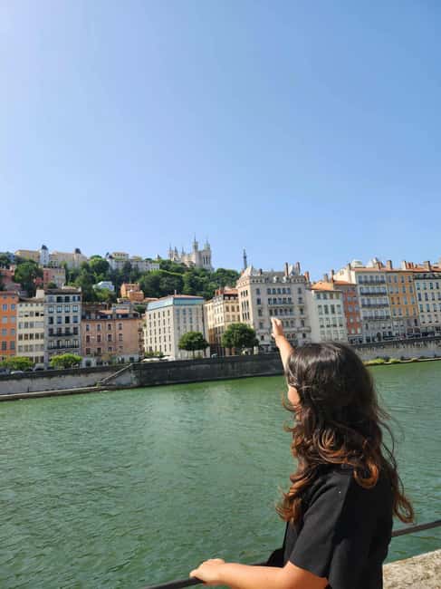The Starry Prince: A magical walk for kids in Lyon - Meeting in front of Saint-Jean Cathedral for a Central Start