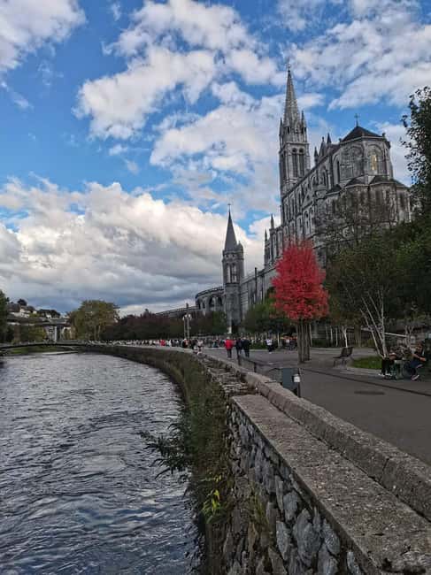 The Story of Lourdes Walking Tour in English - Visiting the Museum of St. Bernadette and Learning Her Story