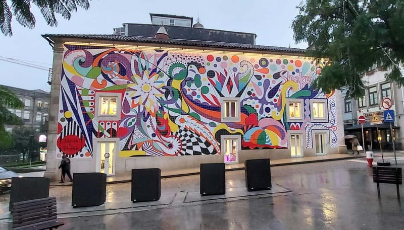 The story of Porto behind its tiles - Admiring the Intricate Baroque Tiles at Porto Cathedral
