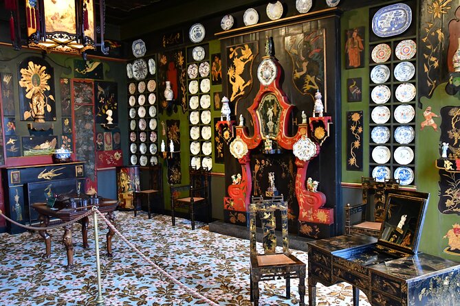 The story of Victor Hugo in Paris Old Town Tour & Museum - Visiting the Maison de Victor Hugo