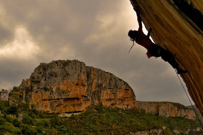 The suspension bridges of Chulilla from Alicante - Starting from Alicante: Convenient Pickup and Meeting Point