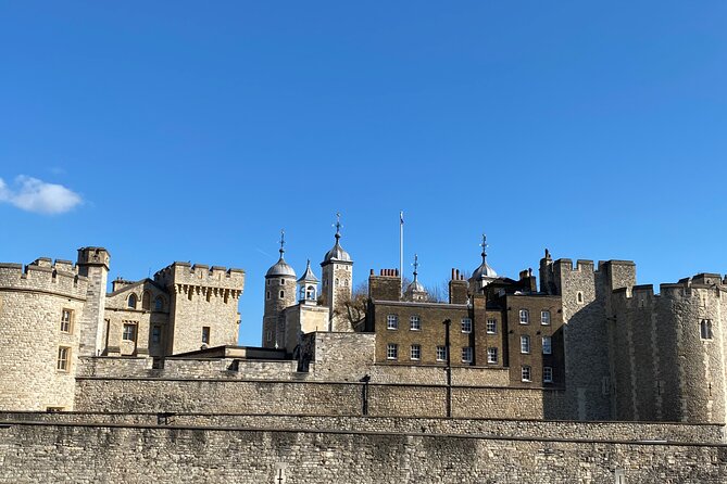The Tower of London - Small Group Tour with a Local Expert - The Optional Crown Jewels Afternoon Tea Upgrade