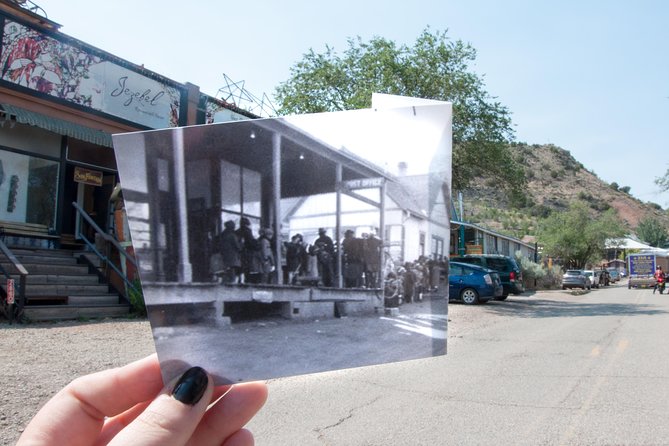The Town Too High To Die: A Self-Guided Audio Tour in New Mexico - Key Points