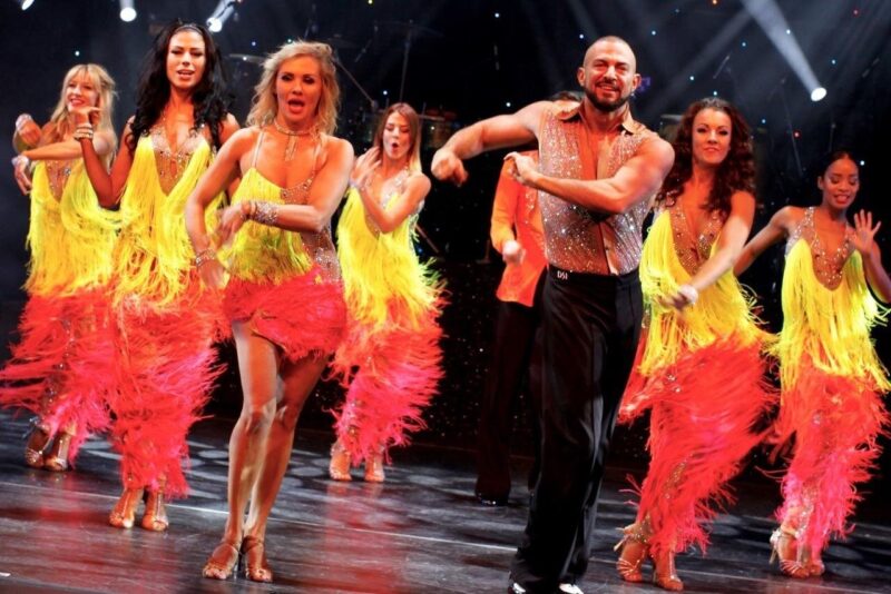 The Ultimate 70s Show - The Shows Atmosphere and Audience Engagement