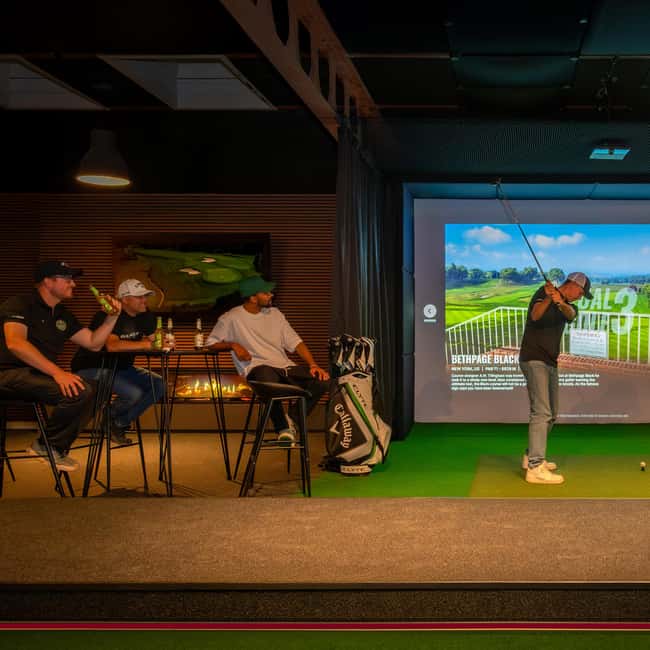 The Ultimate Berlin Golf Lounge for Groups, Games&Good Times - Key Points