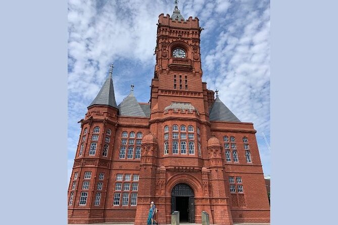 The Ultimate Cardiff City Tour - Cardiff Bay: From Industrial Heart to Cultural Hub