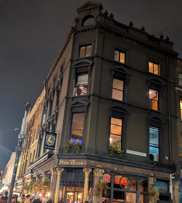 The ultimate East End tour: The Ripper, Street Art & History - Key Points