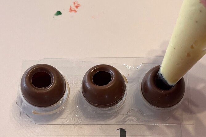 The Ultimate Malta Chocolate Factory Experience - The Experience of Making and Learning from Renee