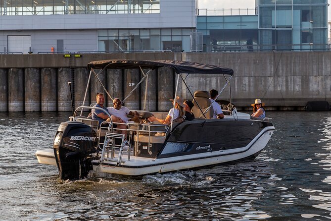 The Ultimate Montreal Boat Tour  Fall Colors Apéro Edition - Viewing Habitat 67 and the F1 Circuit on Notre-Dame Island
