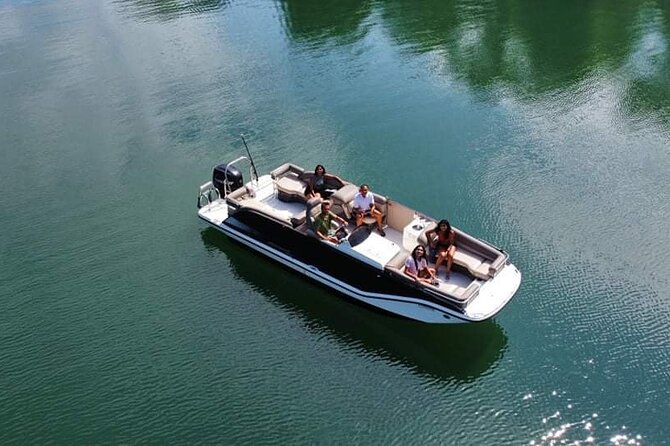 The Ultimate Montreal Boat Tour  Fall Colors Apéro Edition - Practical Details and Booking Information