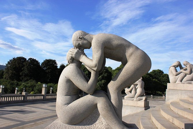 The Ultimate Study of the Human Form at Vigeland's Sculpture Park with a Local - Art Scene and Norwegian Creativity Unveiled