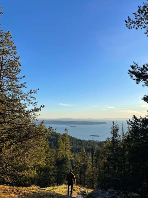 The Vancouver Summit Walk - Starting at Blenz Coffee in Vancouver for a Local Coffee Kickoff