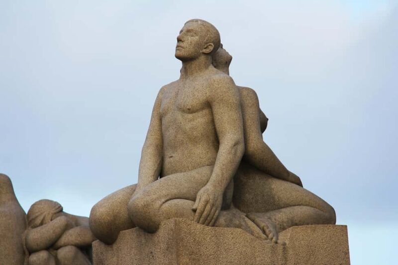 The Vigeland Park in Oslo: Picture-Perfect Walk with a Local - Discover Oslo through the Eyes of a Local