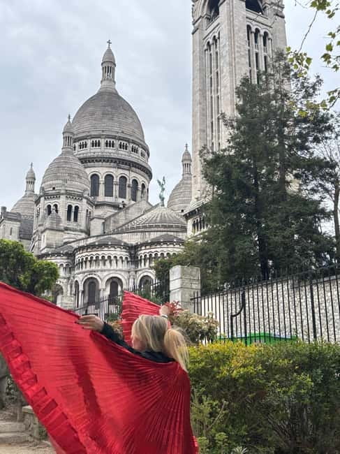 The voice of Montmartre is a must-see in Paris - Exploring Montmartre with Veronica Antonelli’s Singing Tour