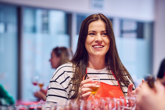 The Waffles 'n Beer Workshop in Ghent Centre - The Guide’s Role: Expert, Friendly, and Storytelling