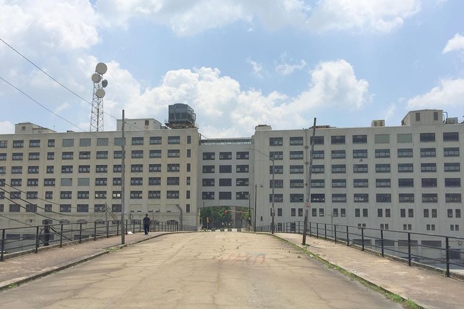 The Walking Dead in the City: Private Atlanta Film Location Tour - The Neighborhood of Grant Park