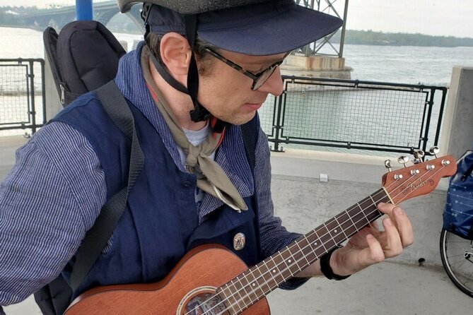 The Wing Ride: The Hidden History of Chicken Wings Food Tour - The Personalities Behind the Tour: Guides and Musical Interludes